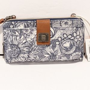 NWT Sakroots large smartphone wallet crossbody